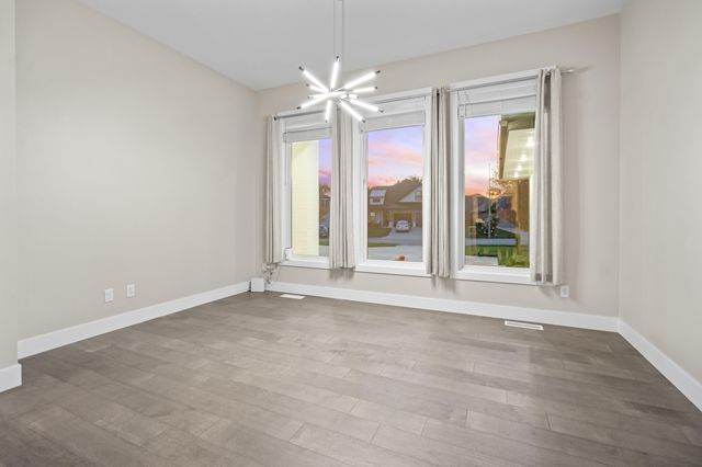 208 N Glengary Drive, Nixa, MO 65714