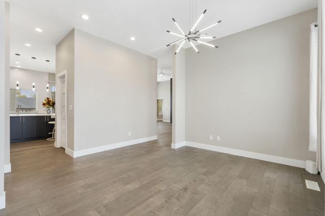 208 N Glengary Drive, Nixa, MO 65714