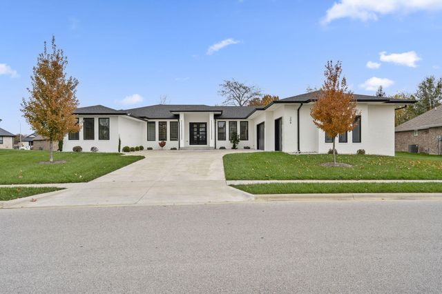 208 N Glengary Drive, Nixa, MO 65714