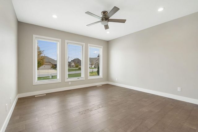 208 N Glengary Drive, Nixa, MO 65714