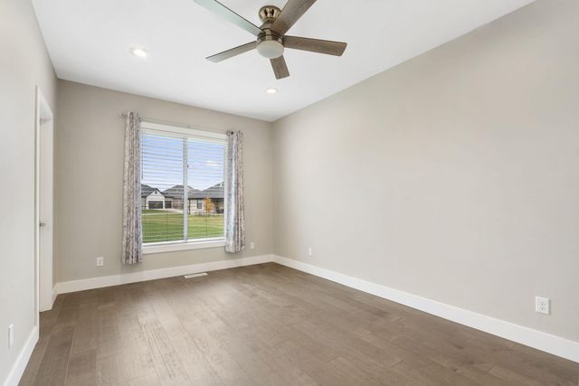 208 N Glengary Drive, Nixa, MO 65714