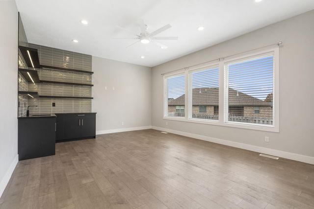 208 N Glengary Drive, Nixa, MO 65714