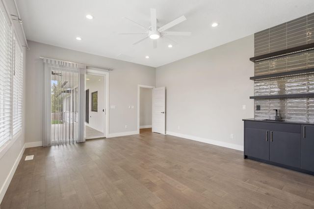 208 N Glengary Drive, Nixa, MO 65714