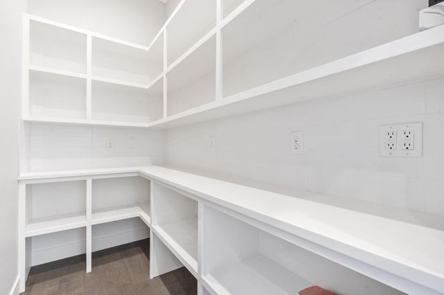 208 N Glengary Drive, Nixa, MO 65714