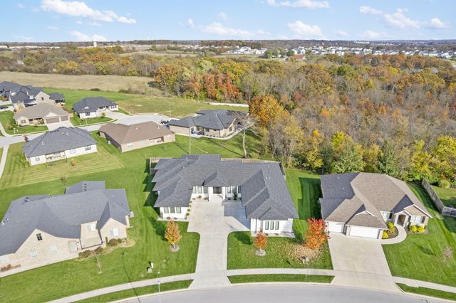 208 N Glengary Drive, Nixa, MO 65714