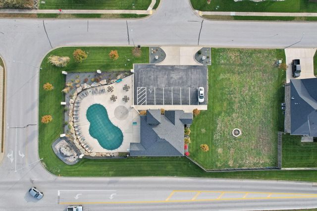 208 N Glengary Drive, Nixa, MO 65714