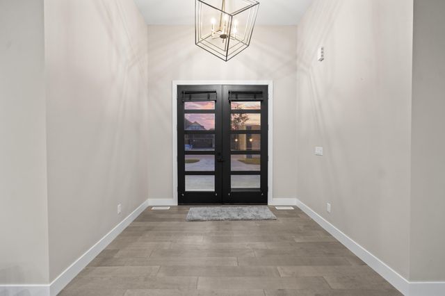 208 N Glengary Drive, Nixa, MO 65714