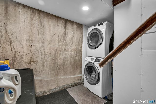 4 Anchor Street, Danbury, CT 06811