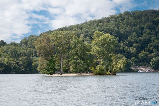 4 Anchor Street, Danbury, CT 06811