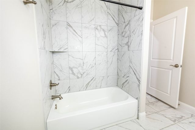 105 Rosemary Drive, Azle, TX 76020