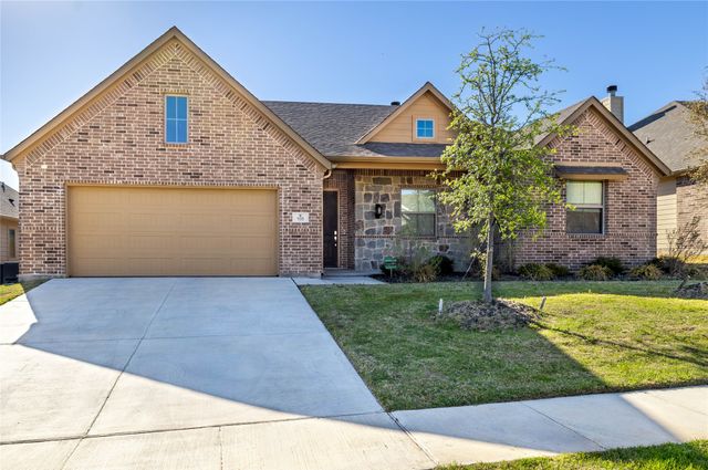 105 Rosemary Drive, Azle, TX 76020