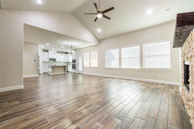 105 Rosemary Drive, Azle, TX 76020