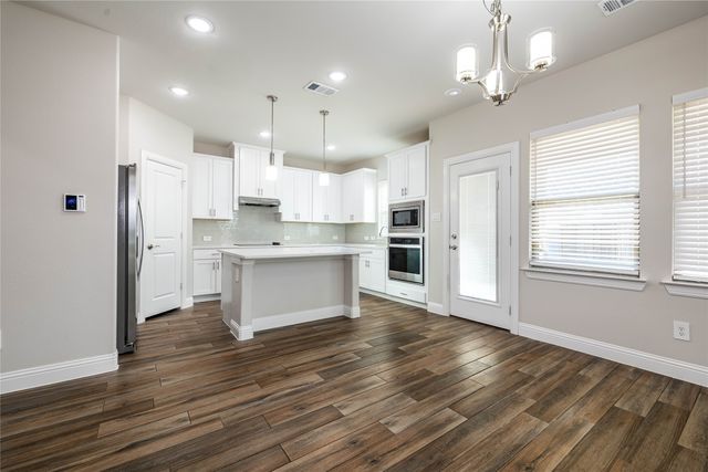 105 Rosemary Drive, Azle, TX 76020