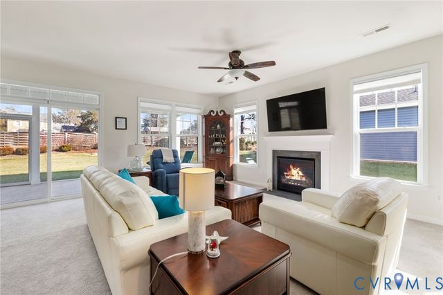 10472 Chickahominy Falls Ln, Glen Allen, VA 23059