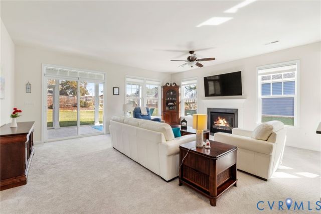 10472 Chickahominy Falls Ln, Glen Allen, VA 23059