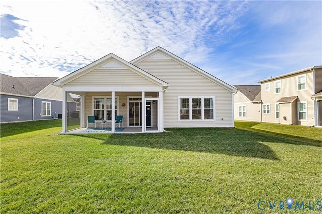 10472 Chickahominy Falls Ln, Glen Allen, VA 23059