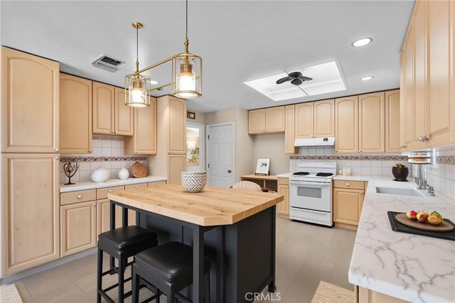5887 Tandera, San Jose, CA 95123