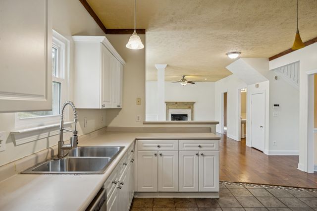 7216 Glenwood Dr, Fairview, TN 37062