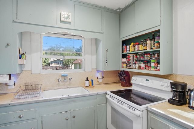 557 Florence St, Turlock, CA 95380