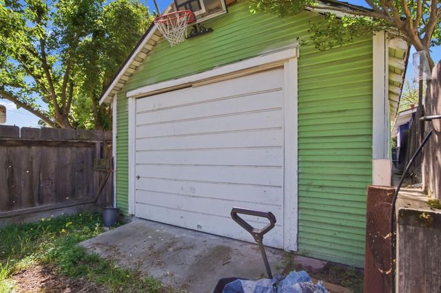 557 Florence St, Turlock, CA 95380