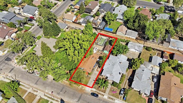 557 Florence St, Turlock, CA 95380