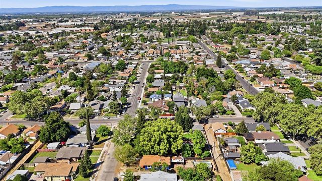 557 Florence St, Turlock, CA 95380