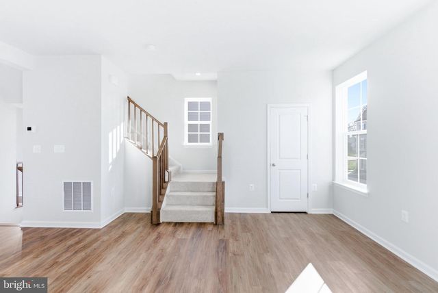 218 MONTEITH DR, Winchester, VA 22601