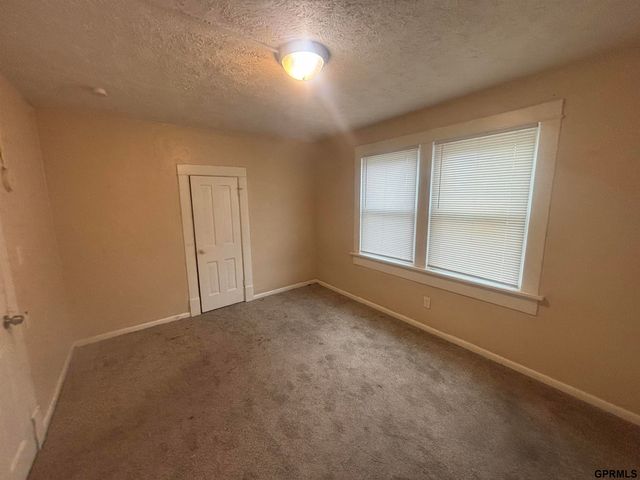3420 Seward Street, Omaha, NE 68111
