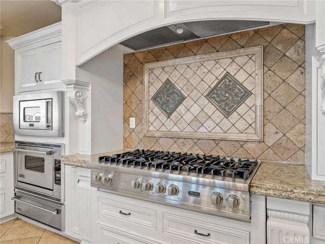 18160 Harbor Drive, Victorville, CA 92395