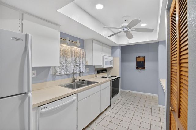 7933 PINE DRIVE 37, Temple Terrace, FL 33637