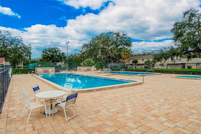 7933 PINE DRIVE 37, Temple Terrace, FL 33637