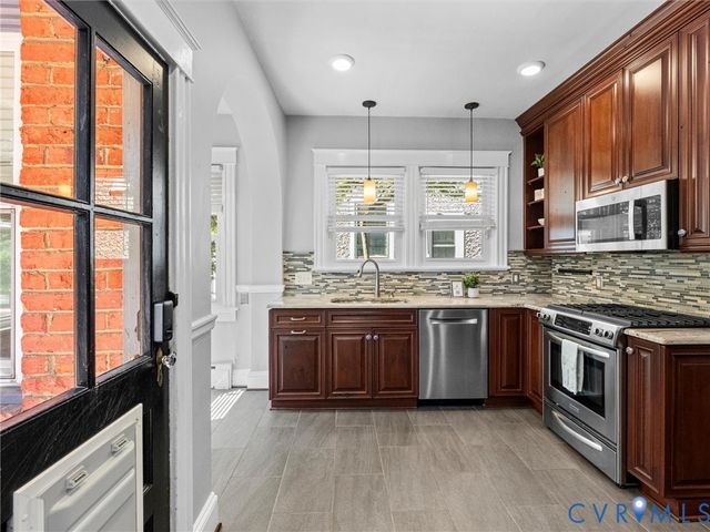 1303 W 42nd St, Richmond, VA 23225