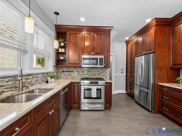 1303 W 42nd St, Richmond, VA 23225
