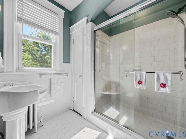 1303 W 42nd St, Richmond, VA 23225