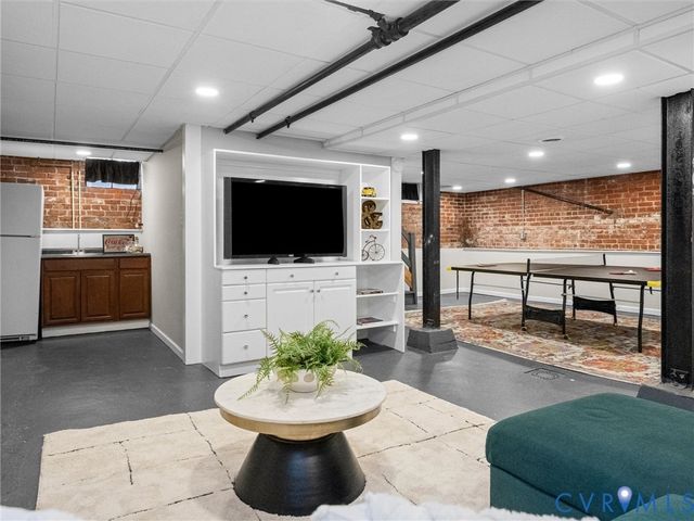 1303 W 42nd St, Richmond, VA 23225