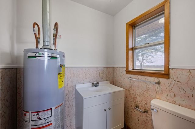 314 County Road 233, Wharton, TX 77488