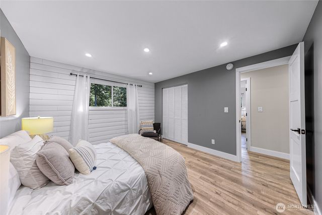 6204 170th Place SW, Lynnwood, WA 98037