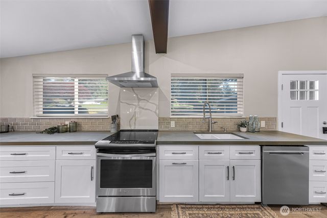 6204 170th Place SW, Lynnwood, WA 98037