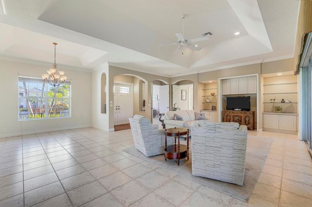 7760 SE Manhasset Place, Hobe Sound, FL 33455