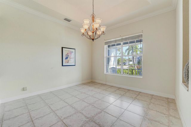 7760 SE Manhasset Place, Hobe Sound, FL 33455