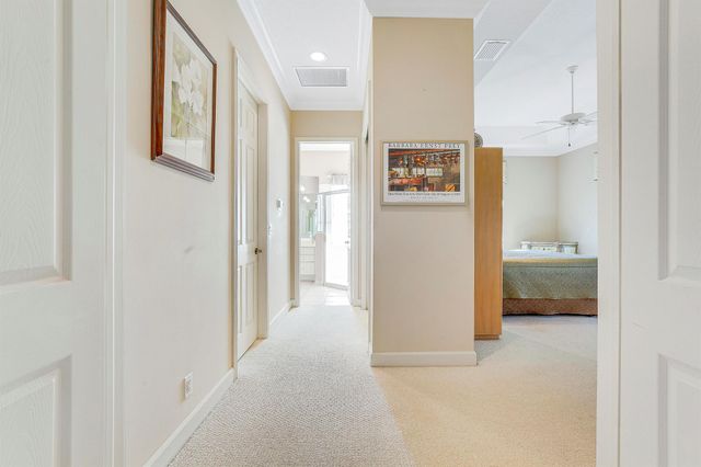 7760 SE Manhasset Place, Hobe Sound, FL 33455