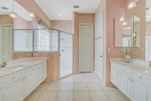 7760 SE Manhasset Place, Hobe Sound, FL 33455