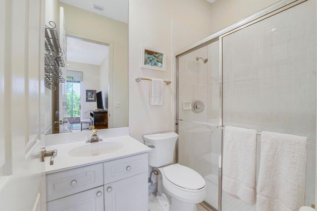 7760 SE Manhasset Place, Hobe Sound, FL 33455