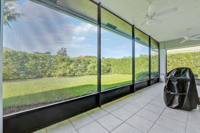 7760 SE Manhasset Place, Hobe Sound, FL 33455