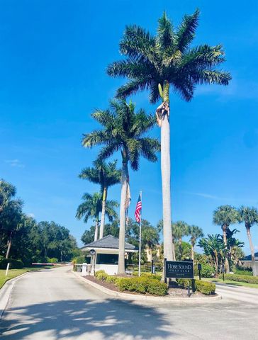 7760 SE Manhasset Place, Hobe Sound, FL 33455