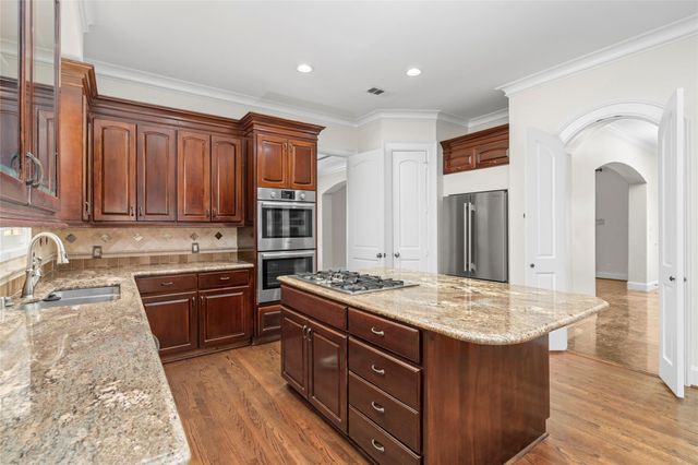 1505 Potomac Drive, Houston, TX 77057