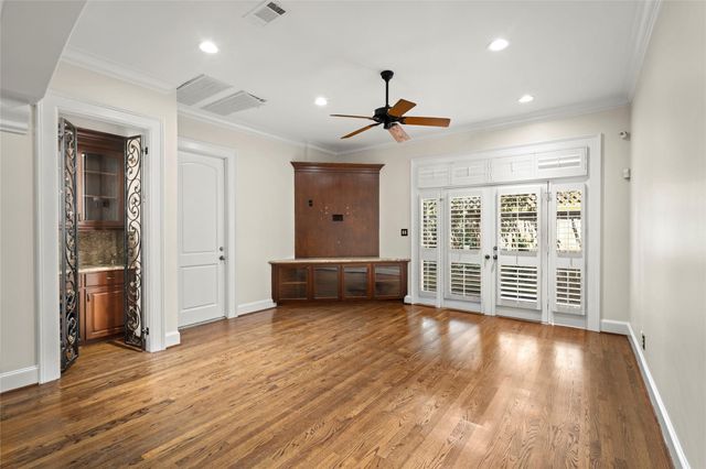 1505 Potomac Drive, Houston, TX 77057