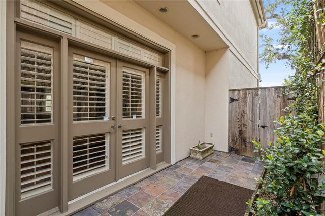 1505 Potomac Drive, Houston, TX 77057