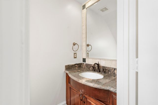 1505 Potomac Drive, Houston, TX 77057