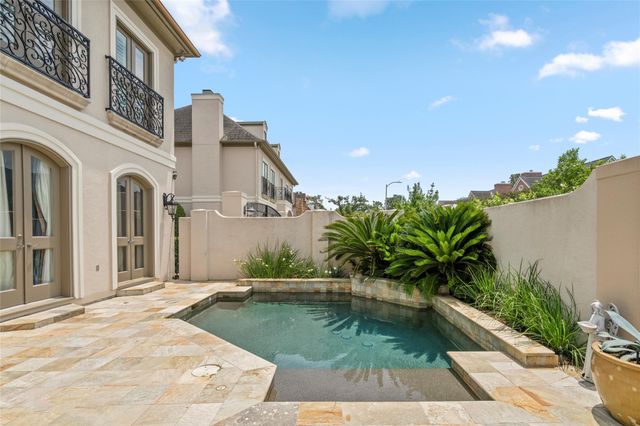 1505 Potomac Drive, Houston, TX 77057